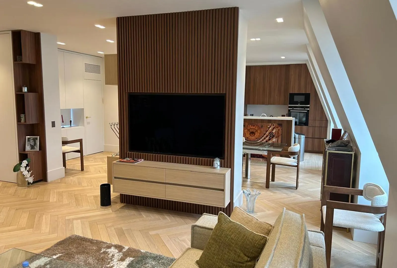 Luxueux Appartement Metro George V - Hermes - Champs-Elysees - Arc De Triomphe Paris 0*,  France